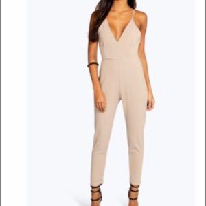 BRAND NEW JUMPSUIT IN CAMEL BOUGHT FROM BOOHOO