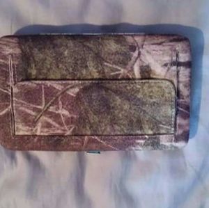 Camo wallet