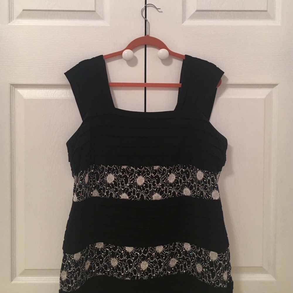 Gorgeous Cocktail Dress! 😍