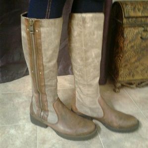 Born  Boots size 9