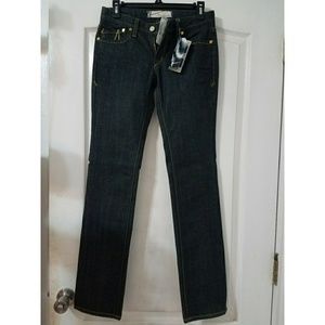 The ProportionofBlu Jeans