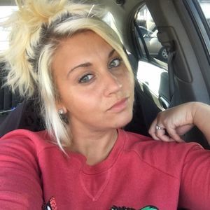 Meet your Posher, Niki