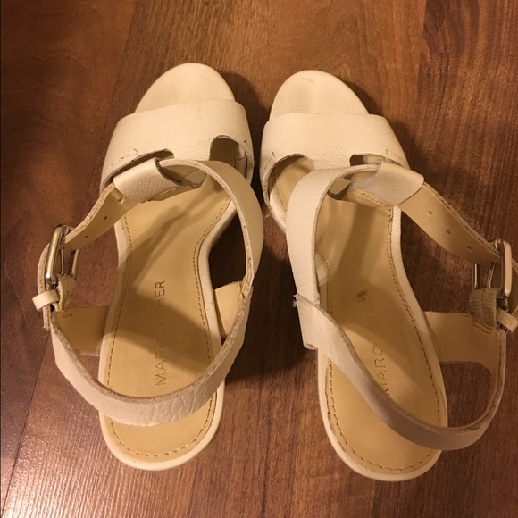 Marc Fisher Wedges - Picture 2 of 3