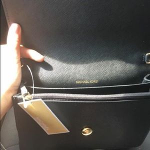 Micheal Kors Crossbody Bag