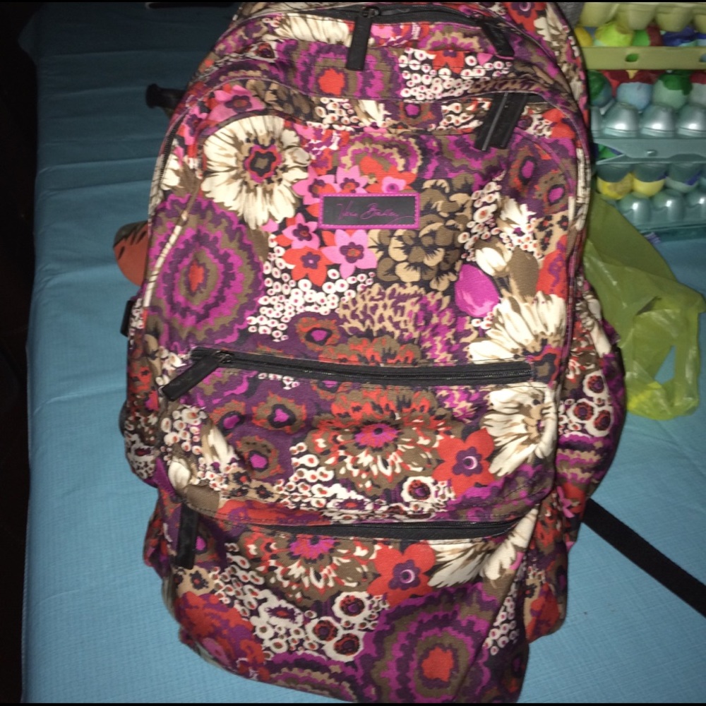 Vera Bradley lighten up grande back pack