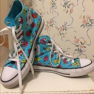 Floral printed converse