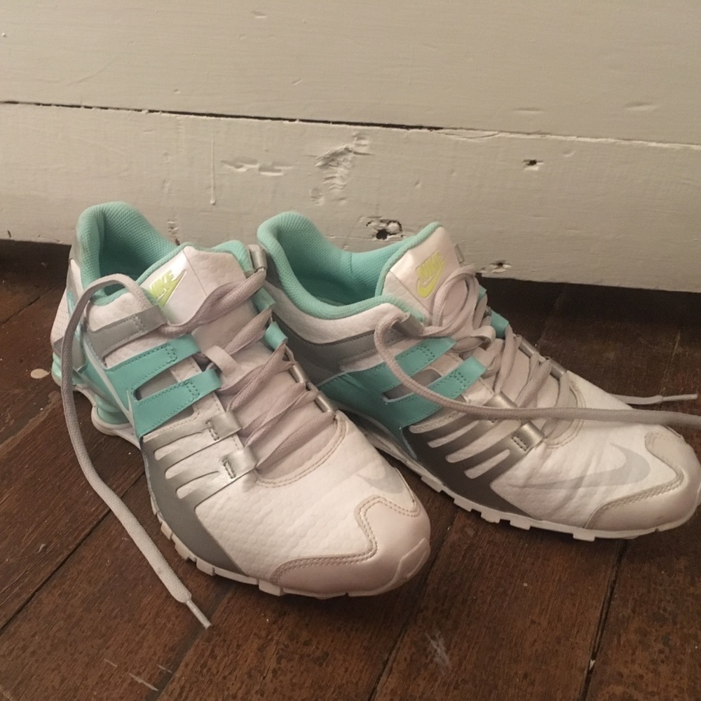 Nike gym shoes