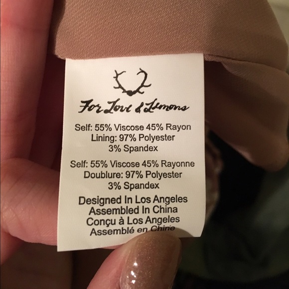 SOLD🎊HOST PICK🎊 For love and lemons skirt - Picture 4 of 4