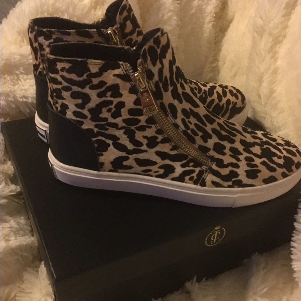 Juicy couture elli leopard pony