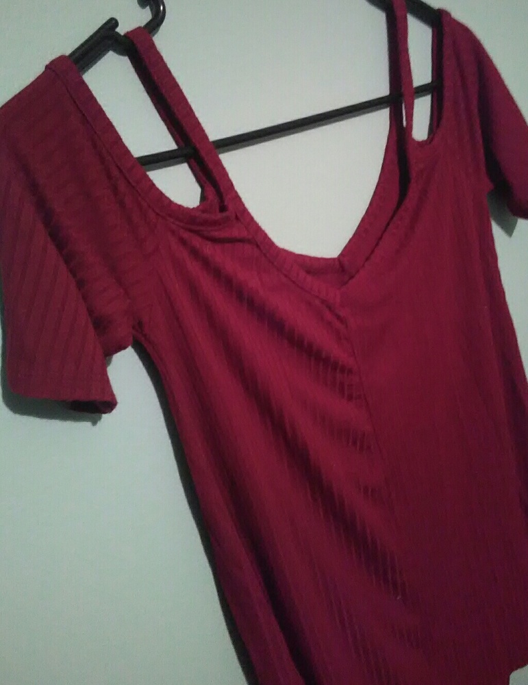 Sm Darkish red off shoulder shirt