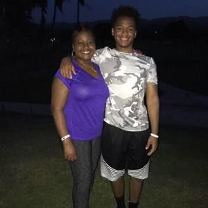 Meet your Posher, Derrick