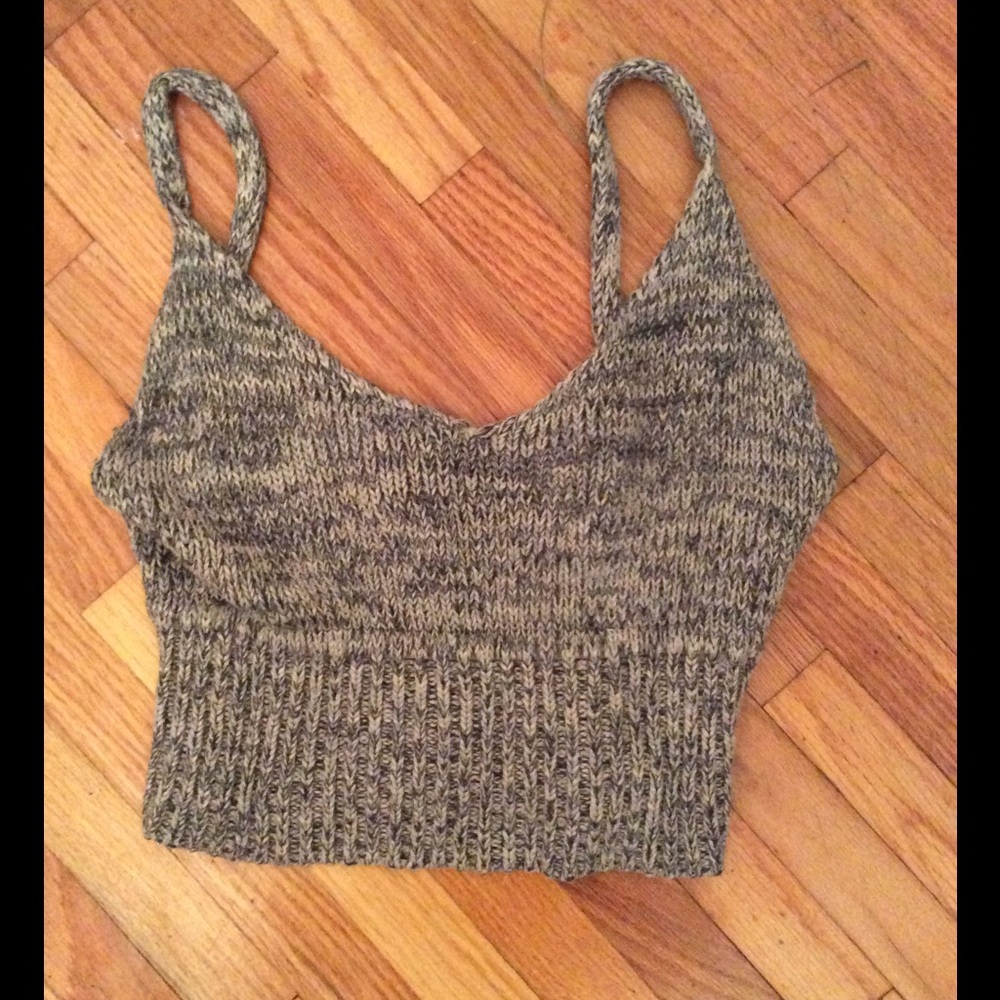 UO marbled grey knit crop top