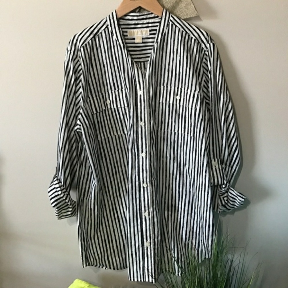 Cute Michael Kors button up!