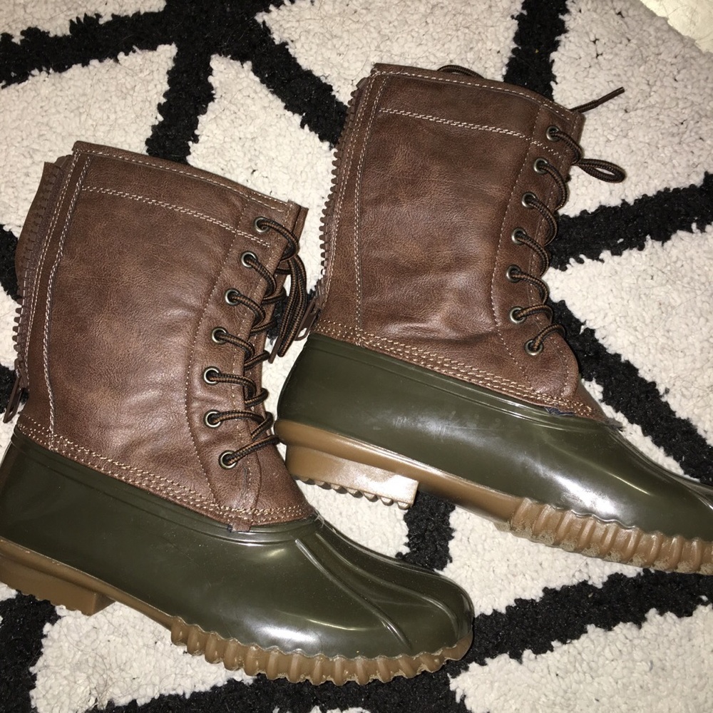 Rubber leather duck boots