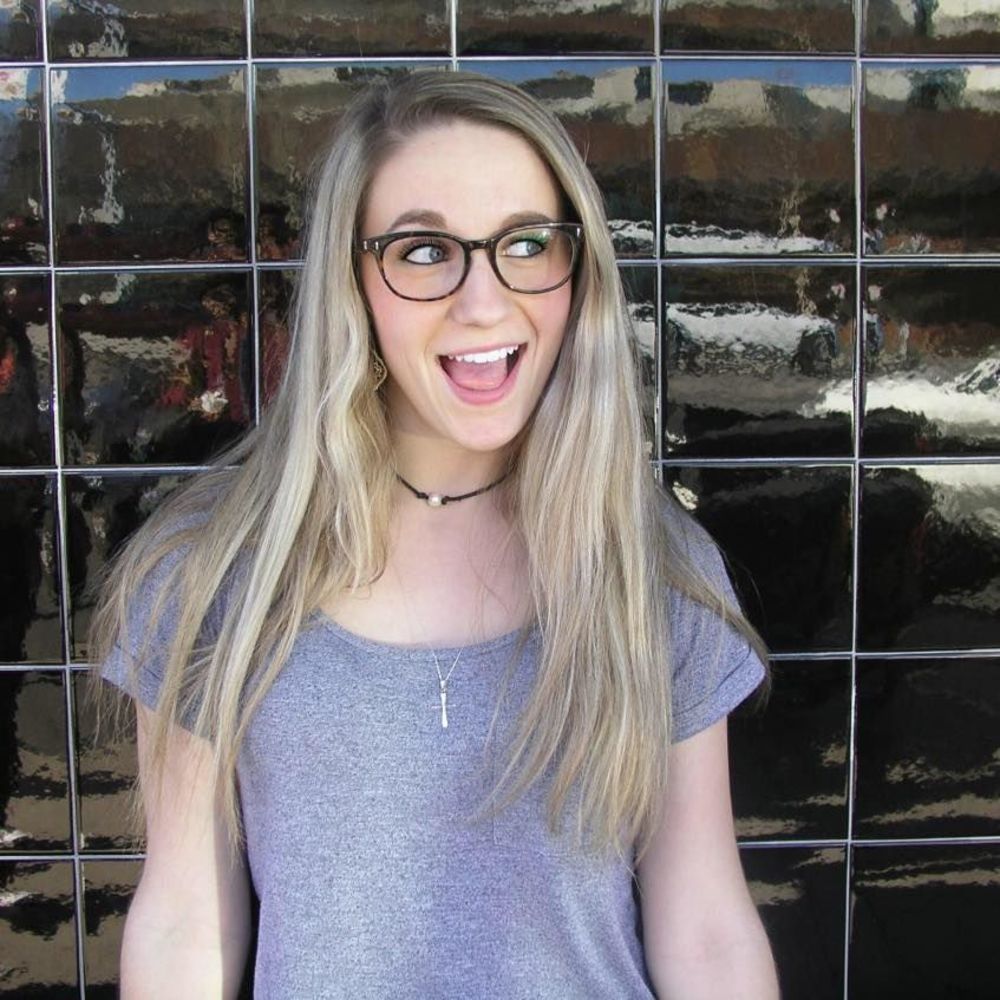 Meet your Posher, Kenzie