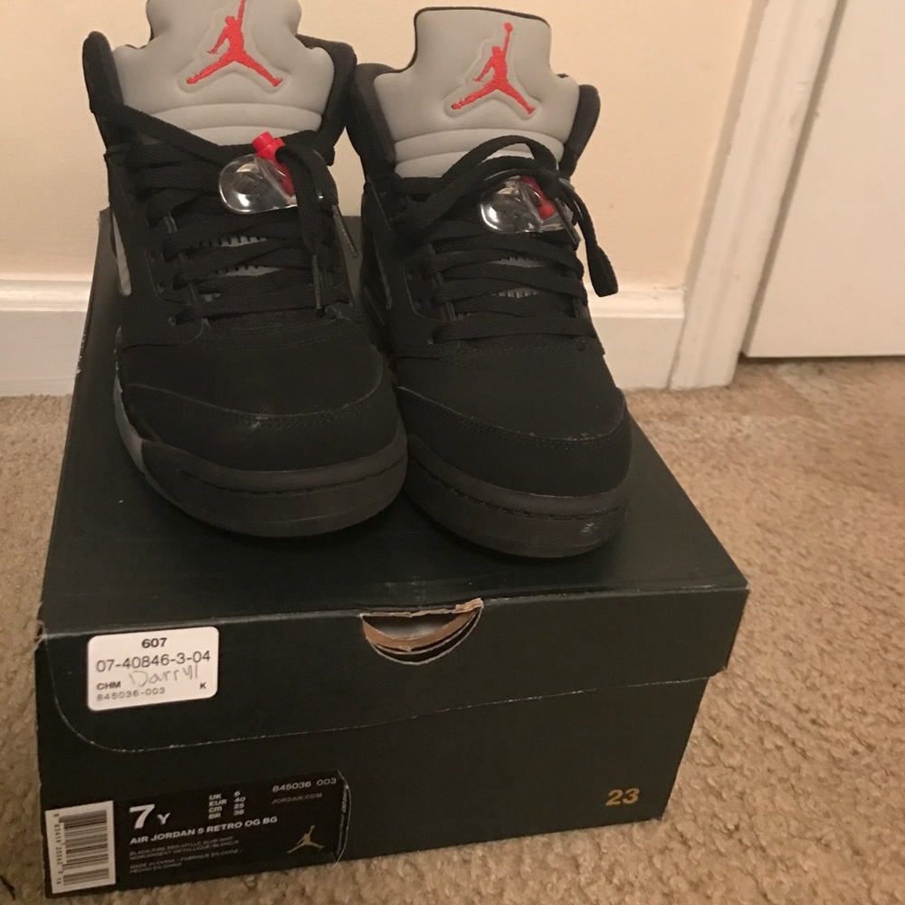 Air Jordan retro 5 metallic