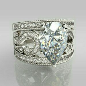 Anillo de plata hermoso para mateimonio muy bonito