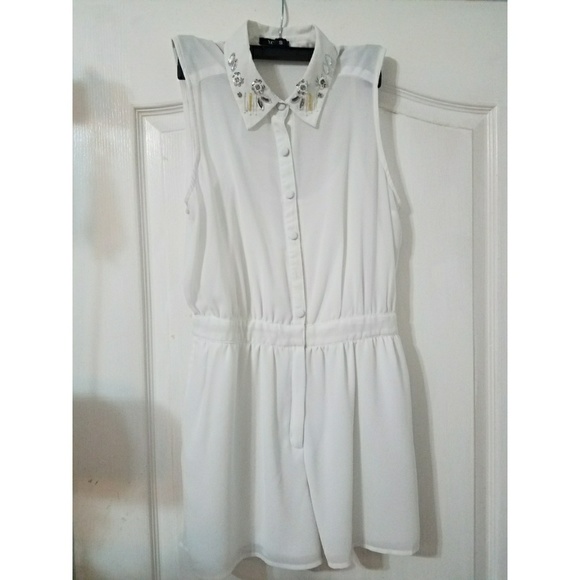 White XOXO romper - Picture 1 of 3