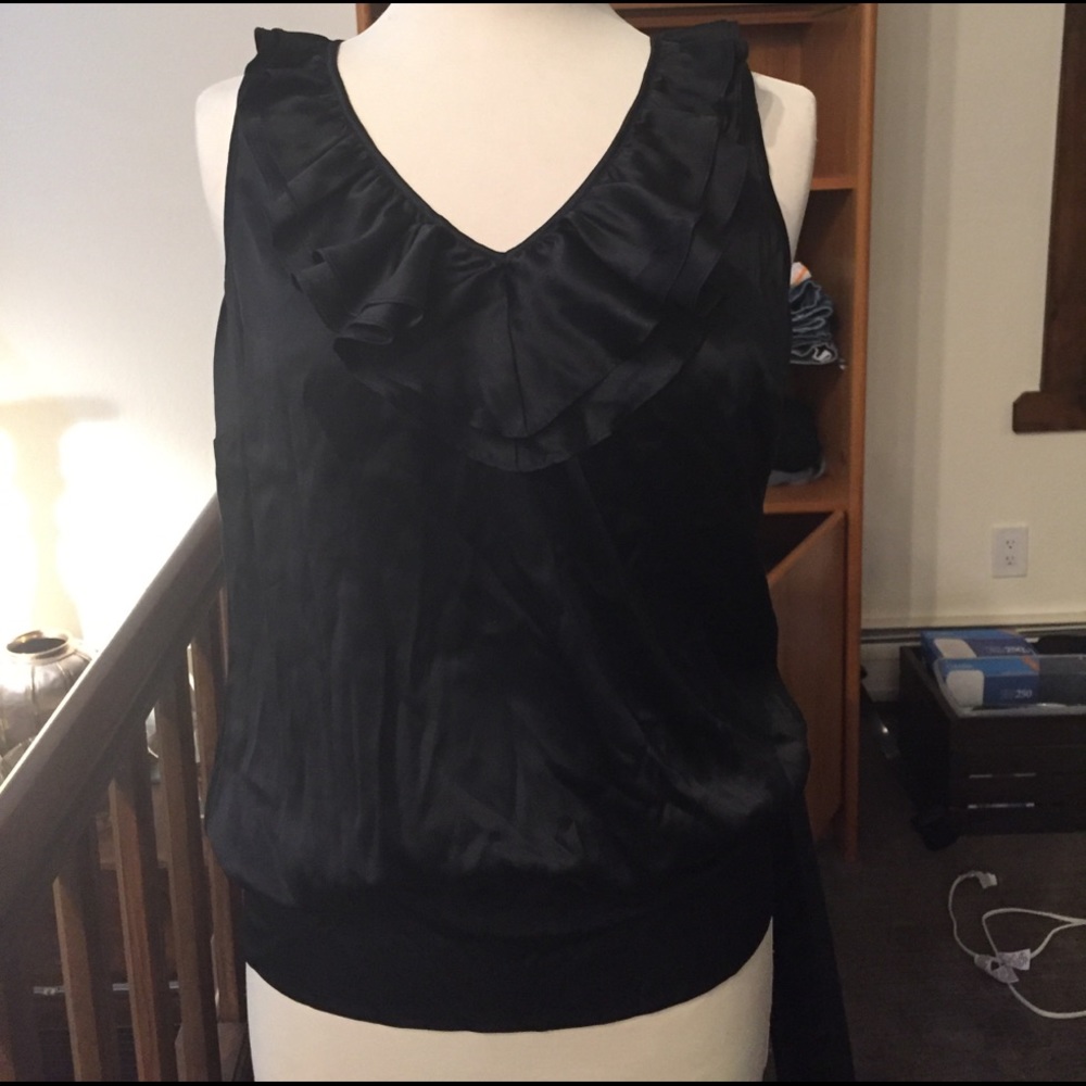 Nwt Arden b black ruffle top sleeveless l