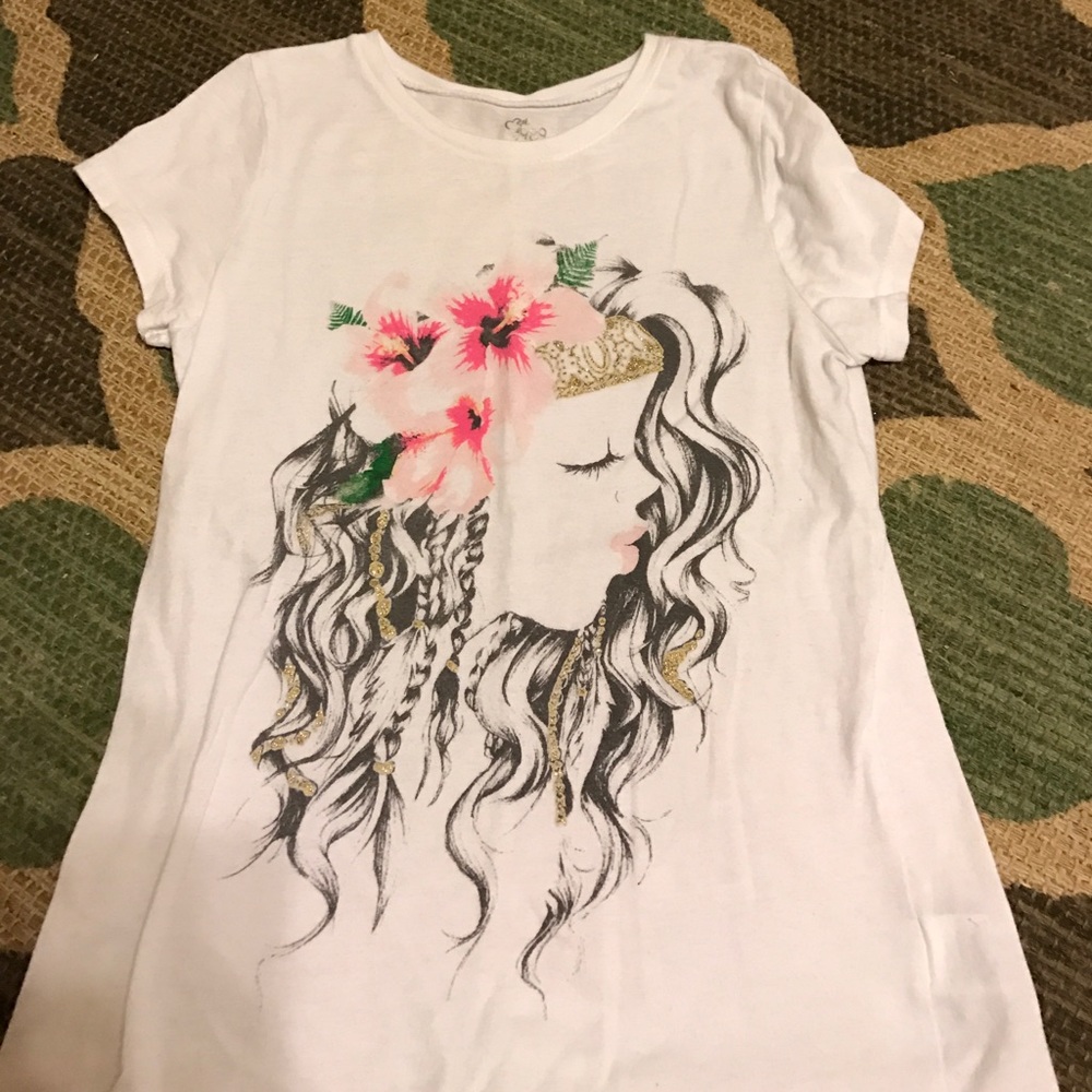 Children place tee