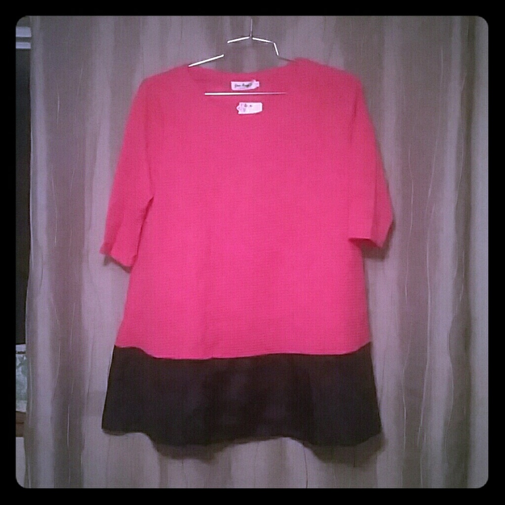 Yun  Meng Li pink and black dress