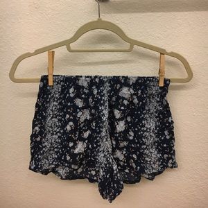 FLORAL BRANDY MELVILLE SHORTS