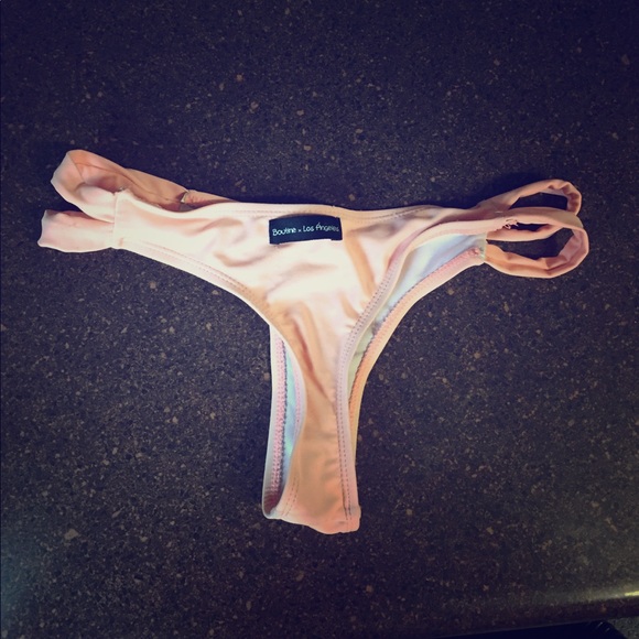 Bikini bottoms. Cheeky butt - Picture 2 of 3
