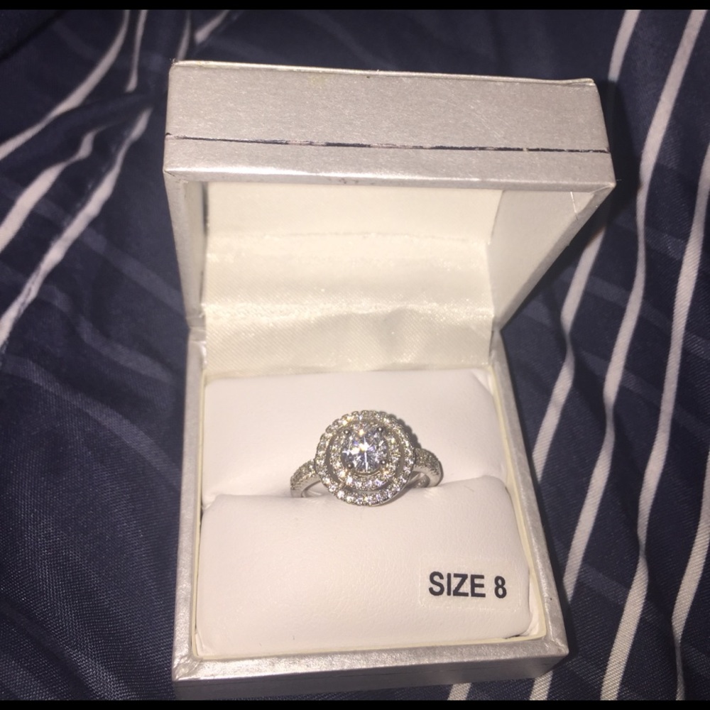 925 Sterling Silver Ring with box