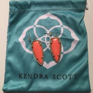 Kendra Scott Peach Arrow Earrings