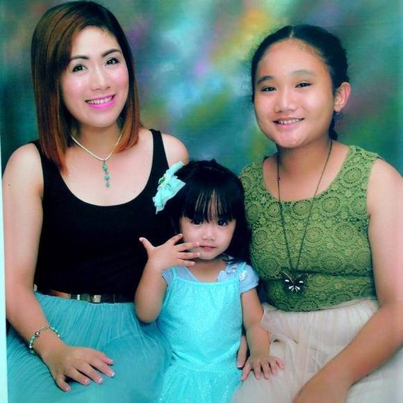 Meet your Posher, Aerene - Picture 1 of 1