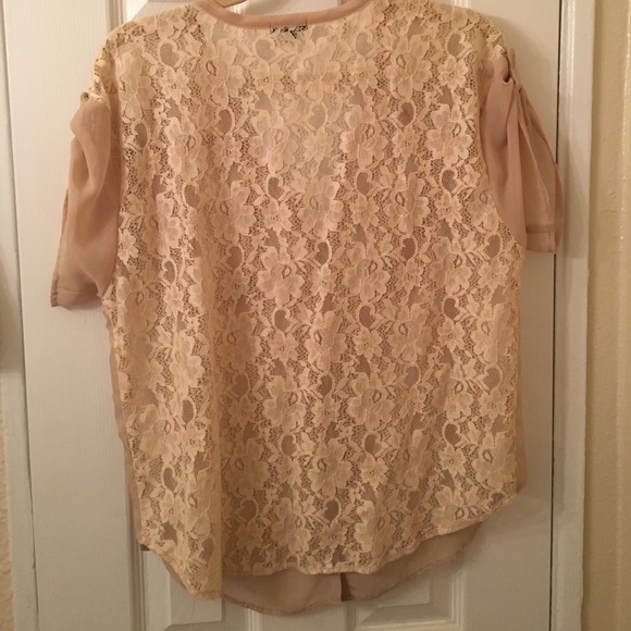 Button up cream blouse - Picture 3 of 3