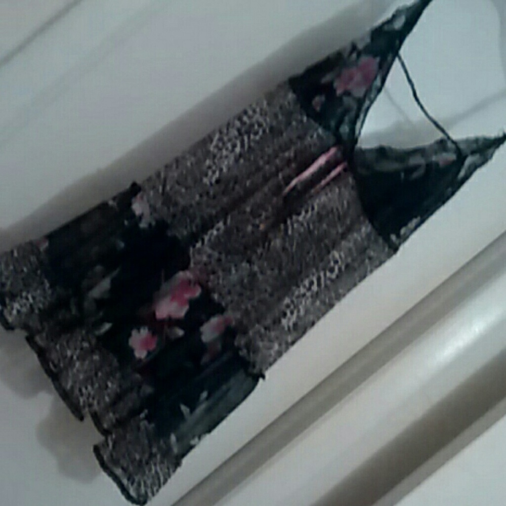 Sexy lingerie with leopard print w flowers....its