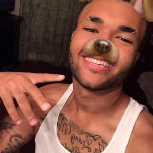 Meet your Posher, Aj