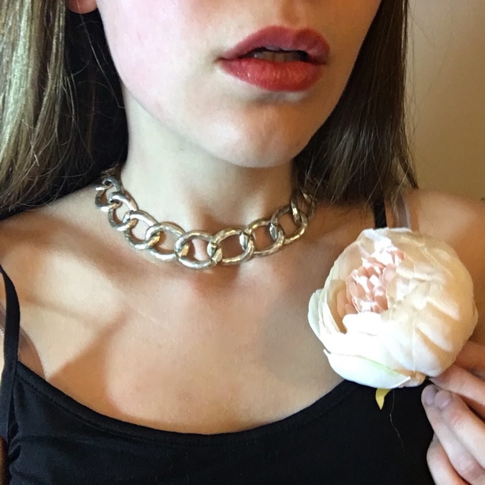 Silver-tone chain choker necklace