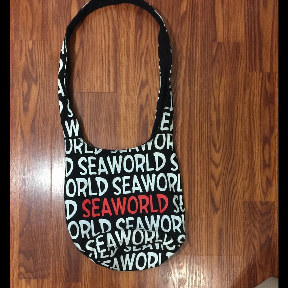 Sea world shoulder bag