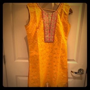 Beautiful Indian salwar kameez / Punjabi suit