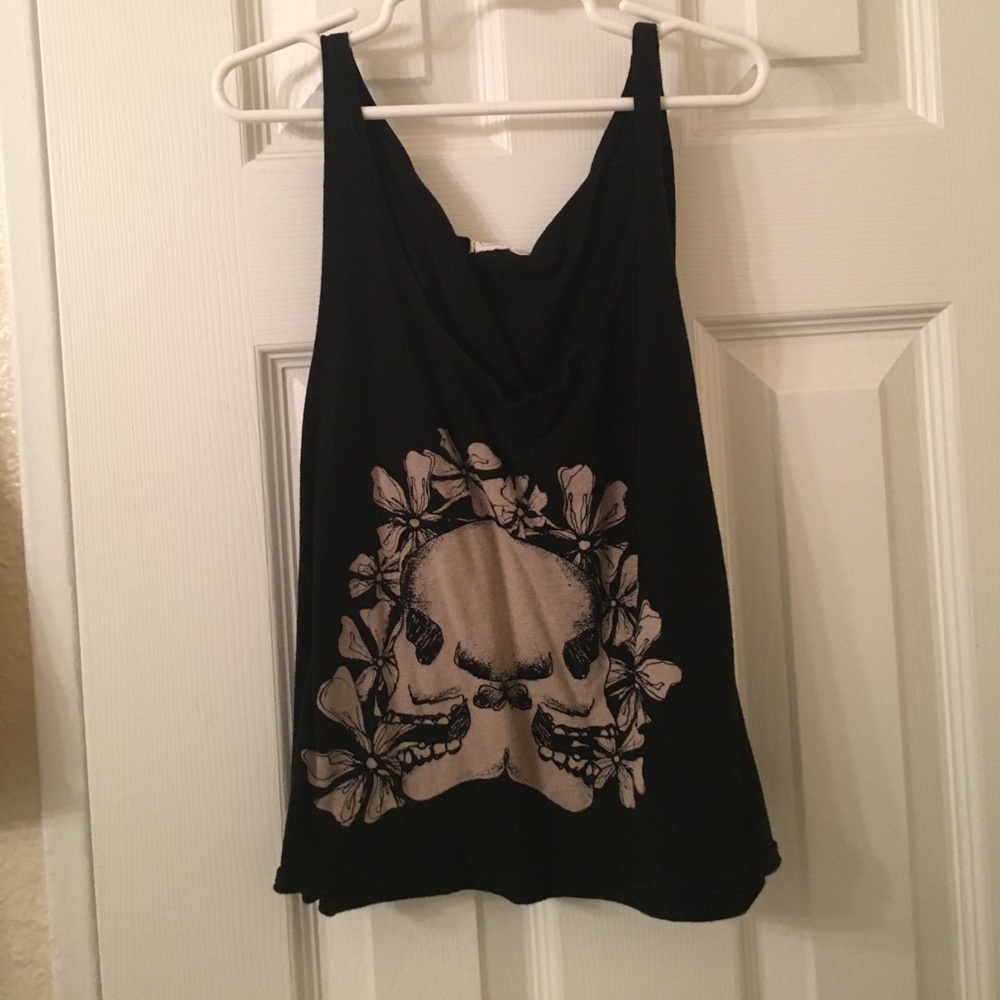 Black graphic tank top