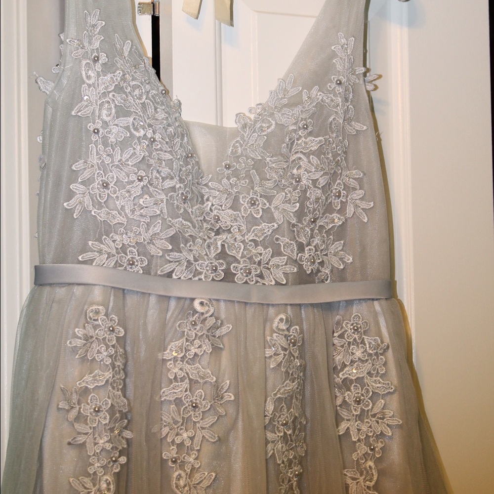 Prom dress - Picture 3 of 4