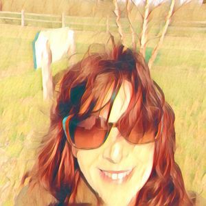 Meet your Posher, Holly