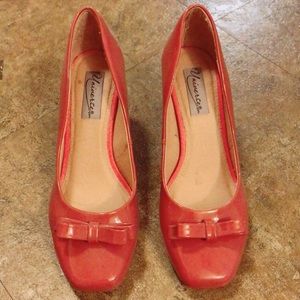 Strawberry Pink mid heel pumps