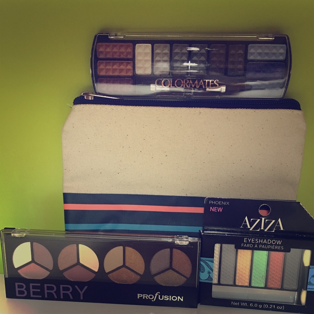 3 eyeshadow palettes & Bloomingdales makeup bag