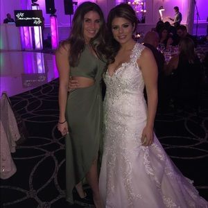 GREEN BEBE DRESS WORN ONCE SIZE SMALL PAID $120