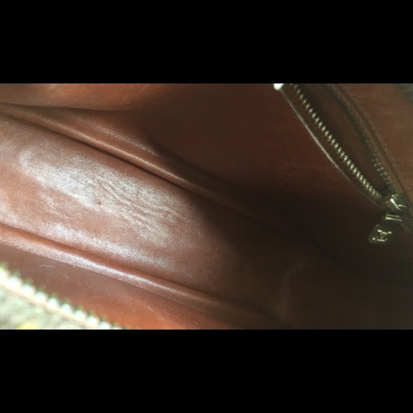 Auth Louis Vuitton crossbody LV bag sold local - Picture 4 of 6