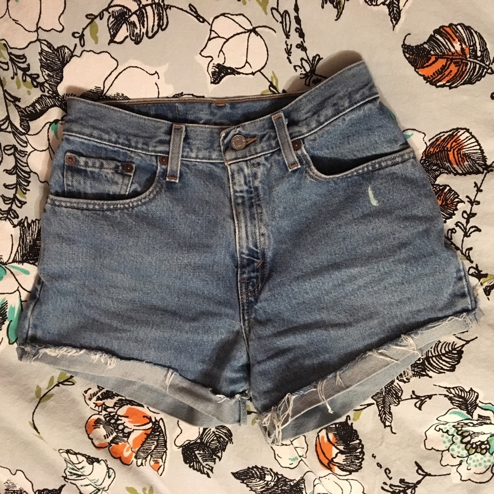 Vintage high waisted Levi shorts