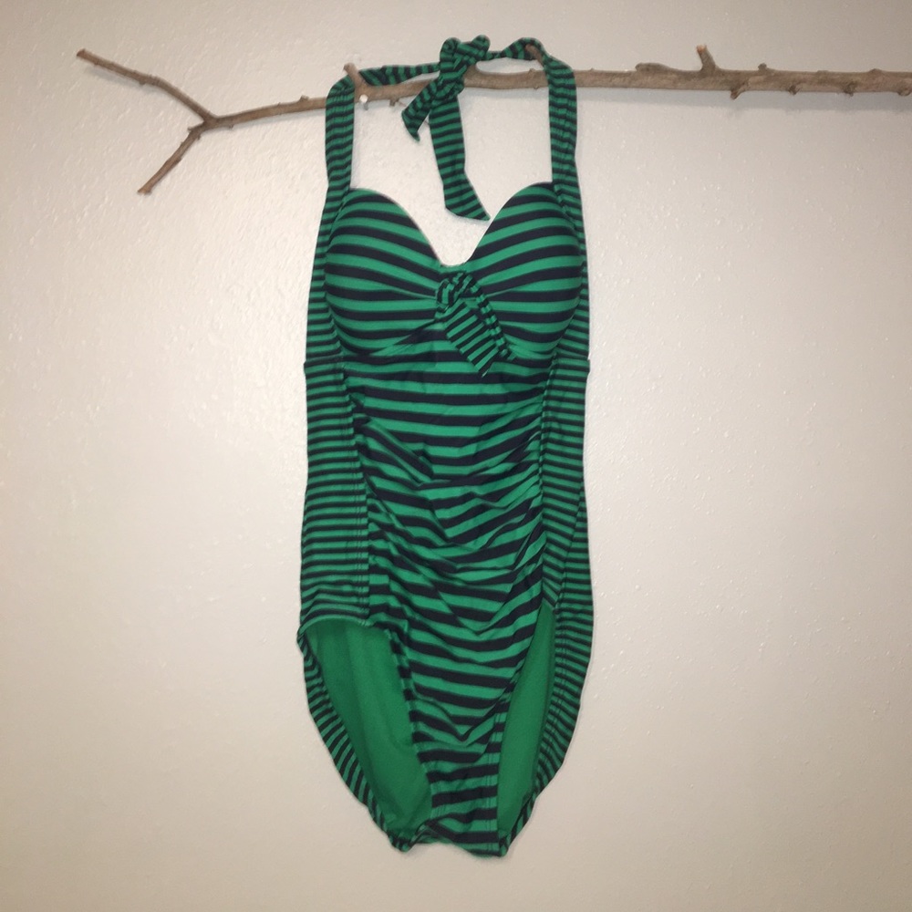 Emerald green vintage inspired one-piece swimsuit