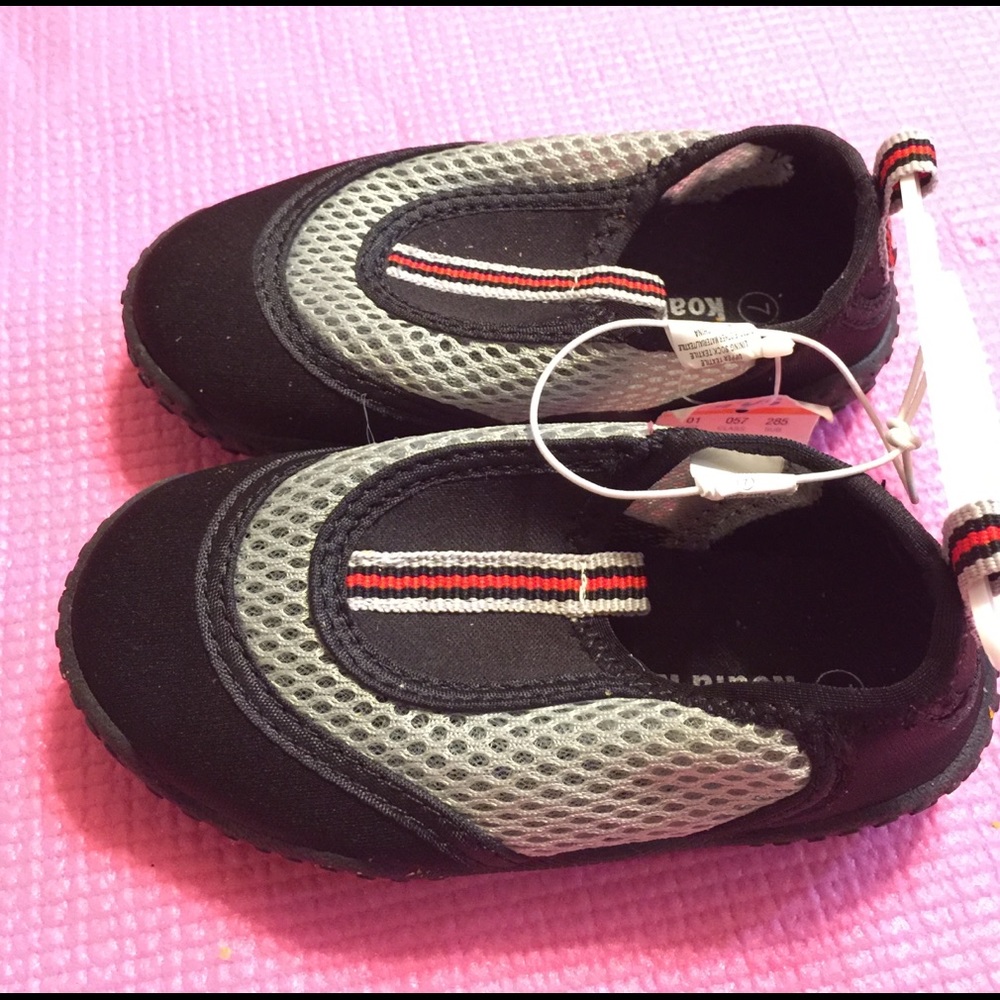 NWT KOALA KIDS WATER SHOES toddler size 7