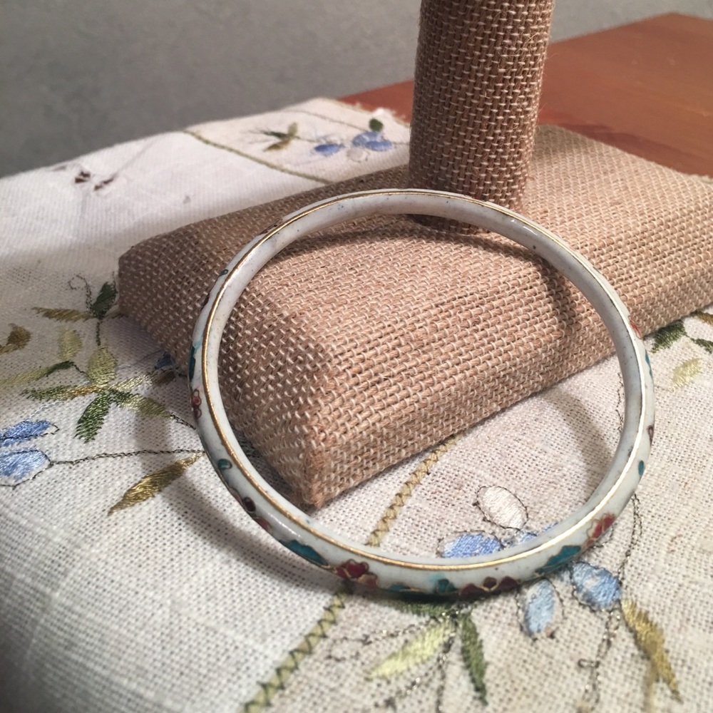 Cloisonné Bangle White - Picture 2 of 3