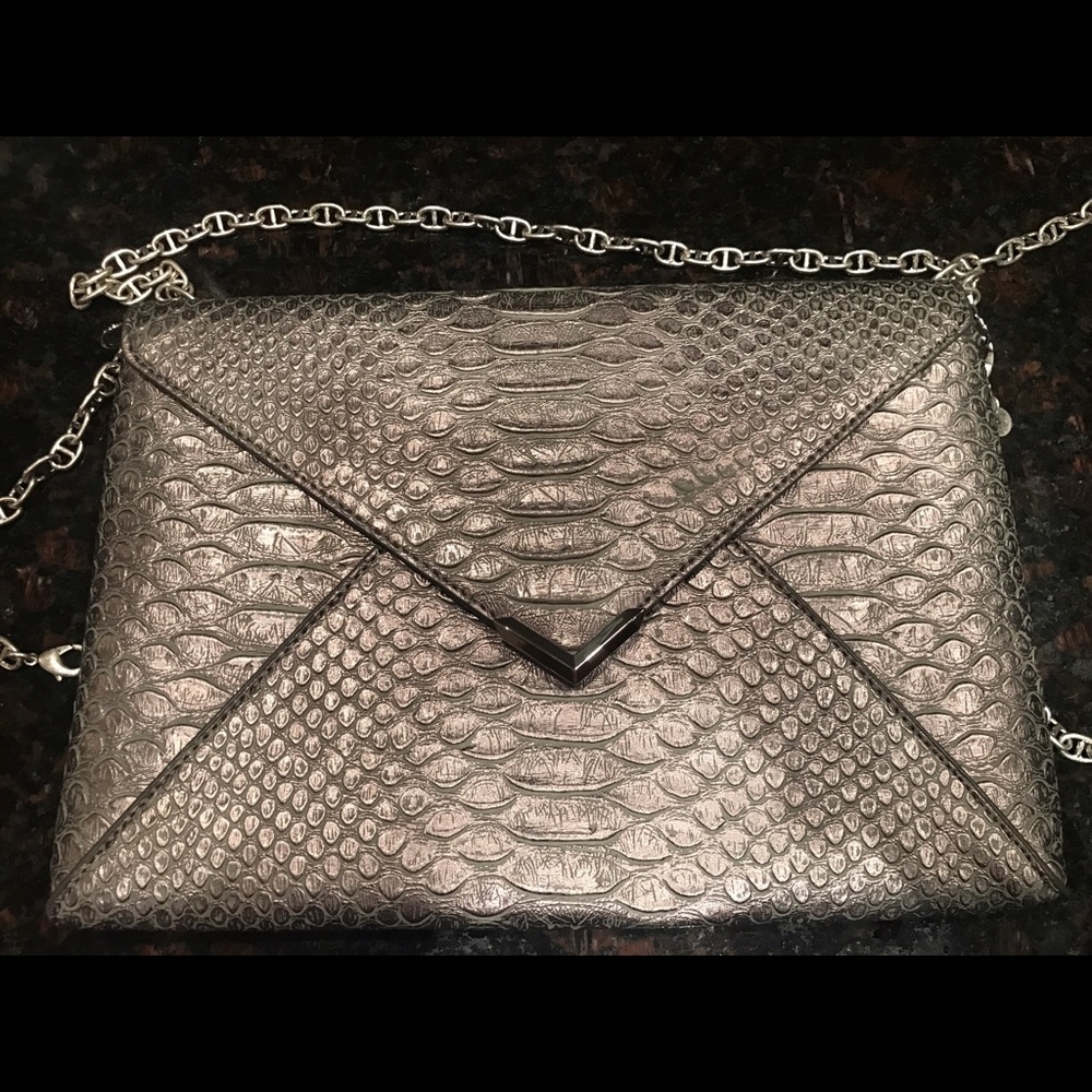 Stella & Dot Exotic City Slim Pewter Clutch