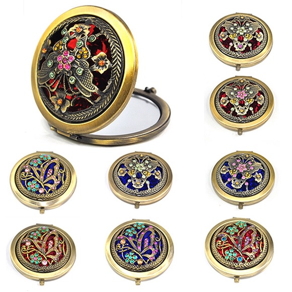 Nwt compact mirror - Picture 3 of 8