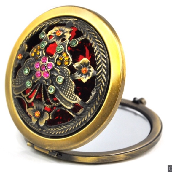 Nwt compact mirror - Picture 4 of 8